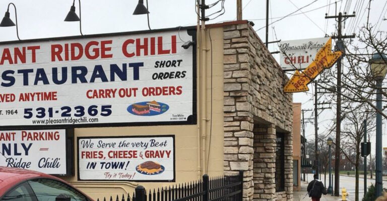 The Gravy Cheese Fries At This Ohio Diner Are Out-Of-This-World Delicious