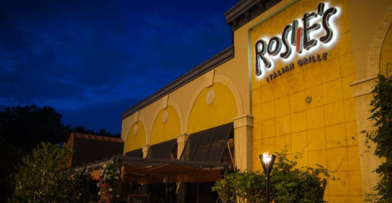 The Legendary Restaurant In Ohio That Locals Swear Has The State’s Best Lobster Bisque