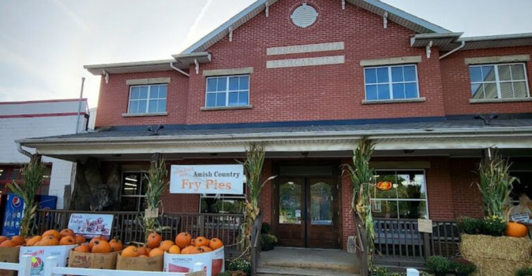 The Middle-Of-Nowhere General Store In Ohio That Secretly Has The State’s Best Sandwiches