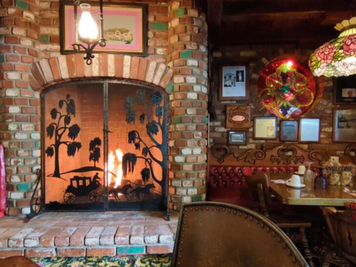 The Most Enchanting Little Cafe in California Serves Portions That Will Amaze You