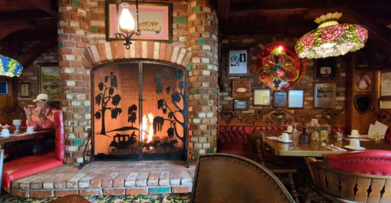 The Most Enchanting Little Cafe in California Serves Portions That Will Amaze You