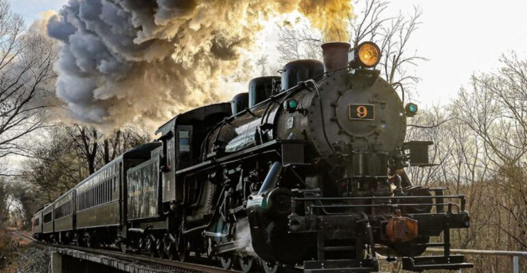 The New Jersey Railroad Where a 1942 Steam Engine Still Comes to Life