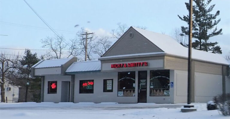 The Reuben Sandwich At This Tiny Ohio Restaurant Is Out-Of-This-World Delicious