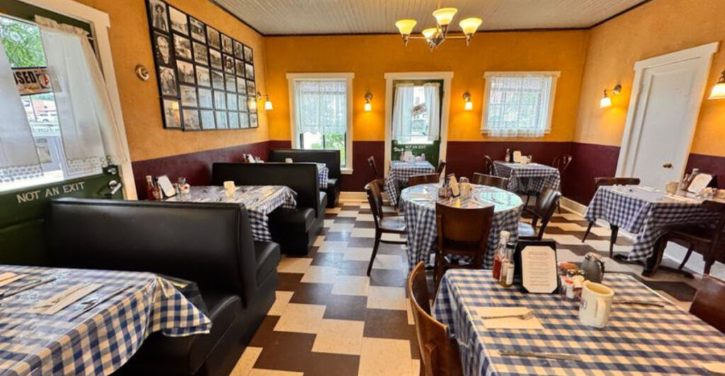 The Swedish Pancakes at This Cozy Cafe in Utah Are Incredibly Delicious