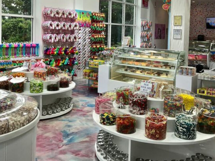 These Old-Fashioned Virginia Candy Shops Deliver Pure Nostalgia