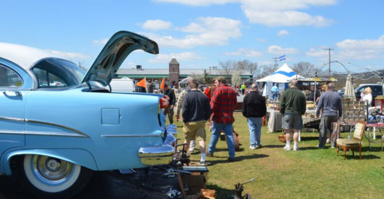 This Beautiful Pennsylvania Small Town Is an Antique Lover’s Dream Made Real