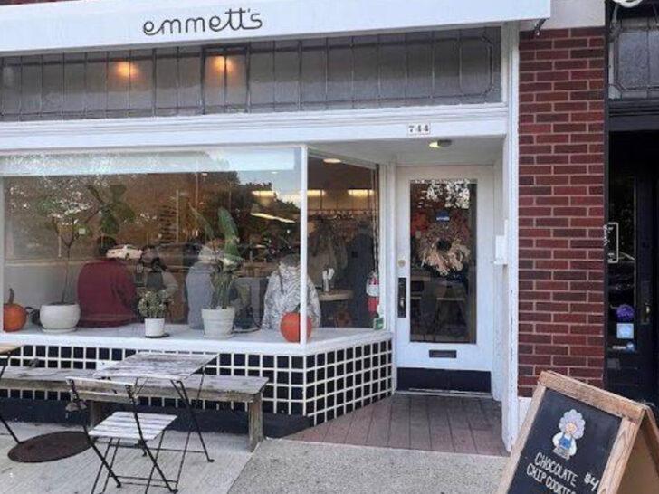 This Down-Home Cafe In Ohio Has A Breakfast Burrito That&rsquo;s Simply To Die For