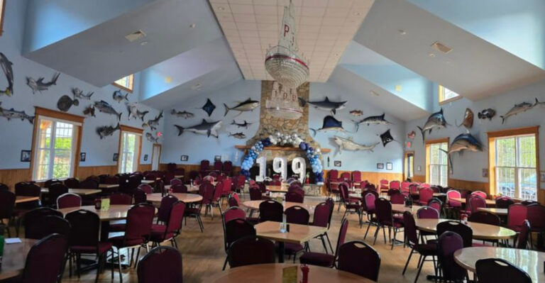 This Hunting Lodge Pub In New Jersey Is Almost Too Wild To Believe