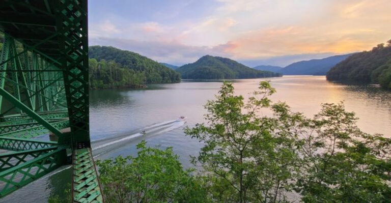 This Jewel-Toned Lake In Tennessee Will Leave You Completely Speechless