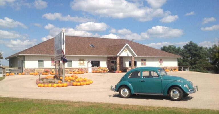 This Massive Fabric Warehouse in Wisconsin Is Every Crafter’s Dream Come True