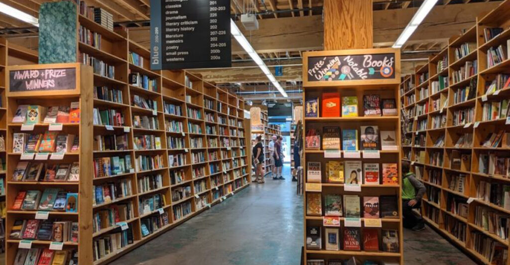 This Oregon Bookstore Is So Massive, People Turn It Into a Day Trip
