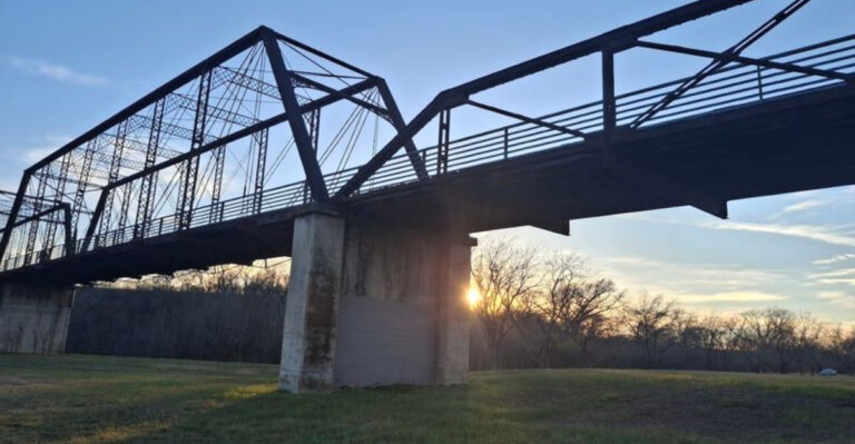 This Quiet Texas Park Stretches Over 100 Acres and Still Flies Under the Radar