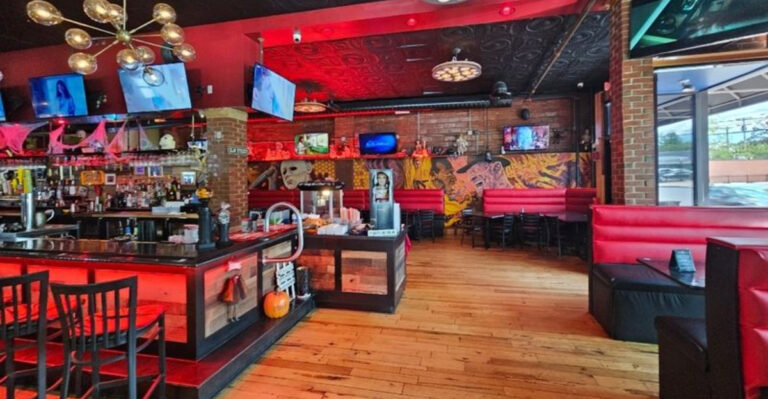 This Spooky Restaurant In Ohio Celebrates Halloween Every Day Of The Year