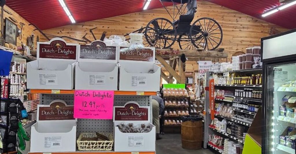 This Tennessee Farm Market Is A Family-Owned Amish Mennonite Stop With Really Good Deli Sandwiches