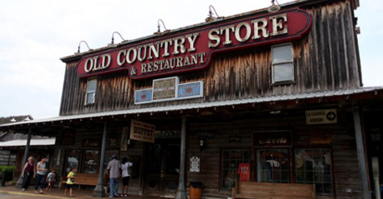 This Tennessee General Store Feels Like Walking Into a Time Machine