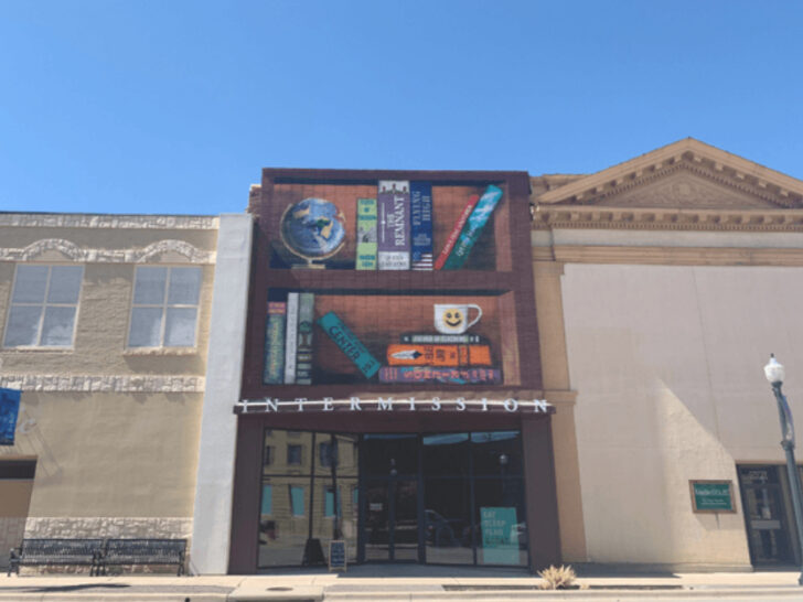 This Texas Bookstore Is the Kind of Place You Can Spend All Day In
