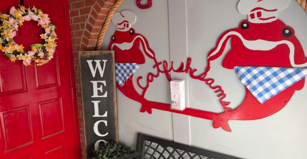 This Texas Catfish Spot Has a Way of Turning You Into a Customer for Life
