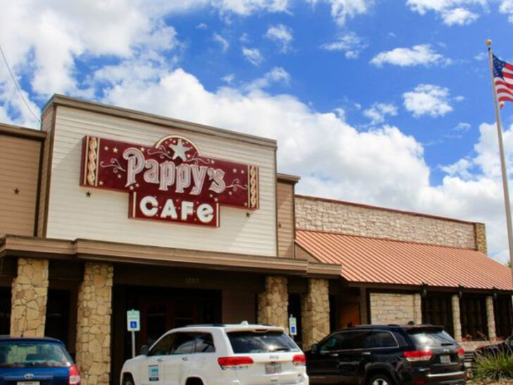 This Texas Mom-and-Pop Diner Has Everyone Talking (And For Good Reason)