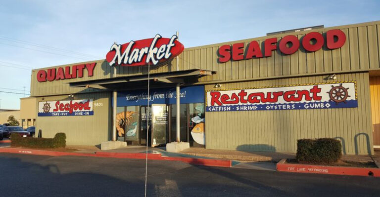 This Texas Seafood Market Serves Gulf-Fresh Flavor Every Single Day