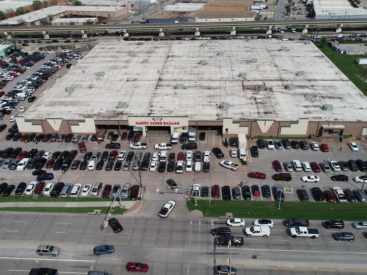 This Texas Swap Meet Is Packed With Vintage Treasures&hellip; and Deals You Won&rsquo;t Expect