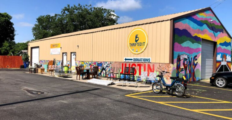 This Texas Thrift Store Has a Perfect 5.0 Rating—and Texans Can’t Get Enough