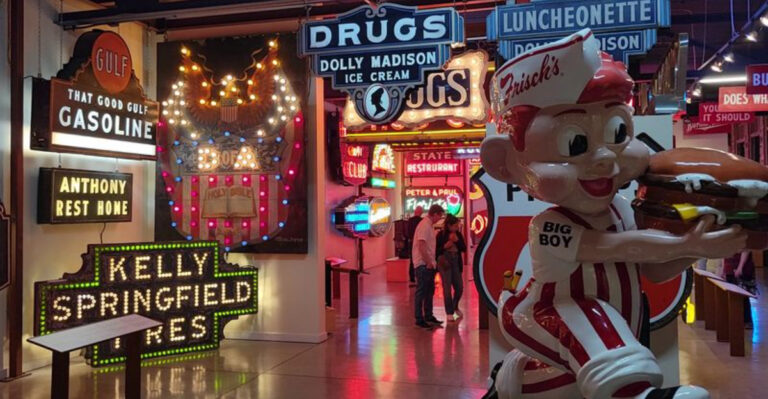 This Vintage Museum In Ohio Will Take You On A Dazzling Trip Back In Time