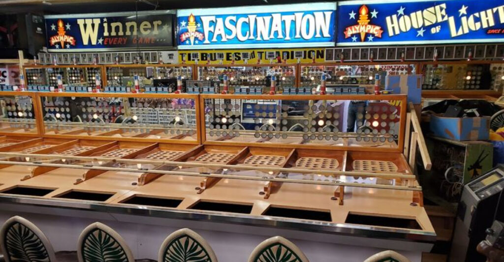 This Vintage New Jersey Arcade Feels Like a Trip Back to the 1950s