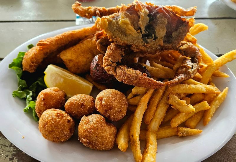 Dockside Seafood & Fishing Center (Virginia Beach)