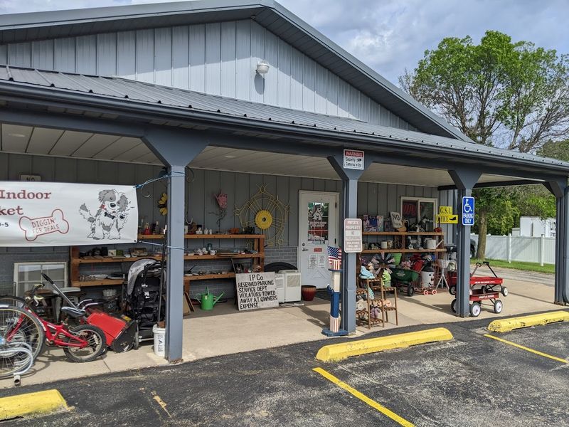 Shaggy&rsquo;s Indoor Flea Market (Dubuque)