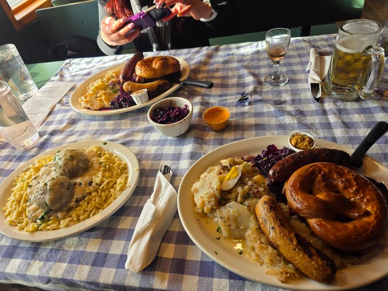 Black Forest Inn (Minneapolis, MN)