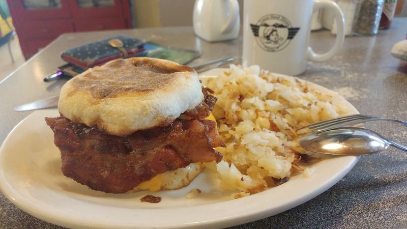 Burgers and the Local Gold Standard