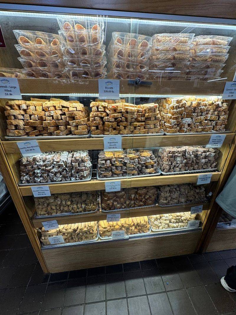 Madonia Bakery (Arthur Avenue, Bronx)