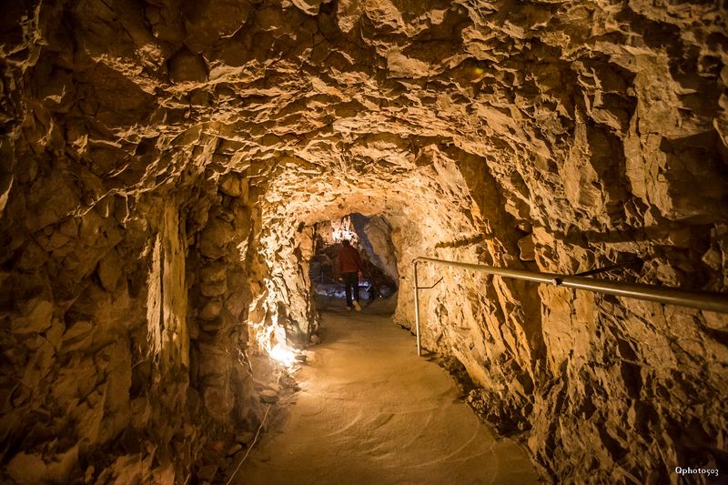 Temperature, Acoustics, And Why Dry Caverns Feel Different
