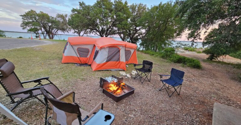 You Can Camp, Fish, and Go Treasure Hunting in This State Park