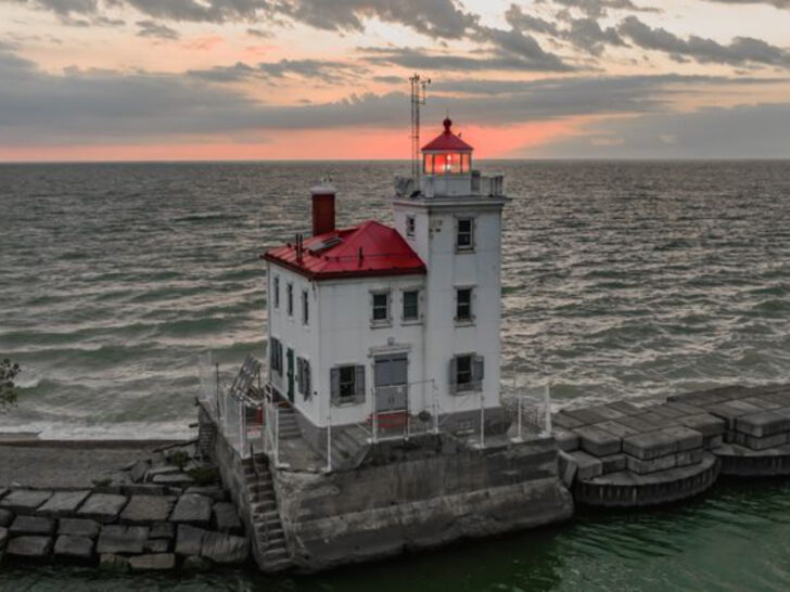 You Won&rsquo;t Believe These 8 Gorgeous Lighthouses Are Right In Plain Sight In Ohio