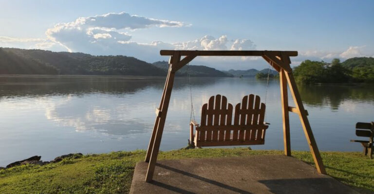 10 Quiet Tennessee Farm Towns on the Cumberland Plateau Where Life Still Moves Slowly