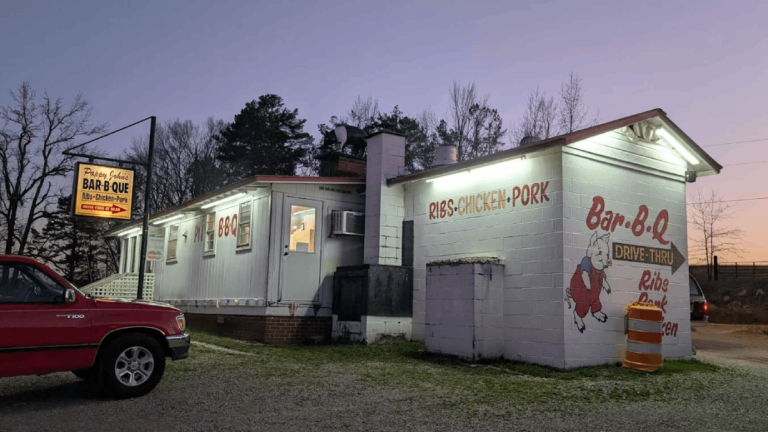 11 Mom-And-Pop Barbecue Joints In Tennessee Where Locals Still Line Up