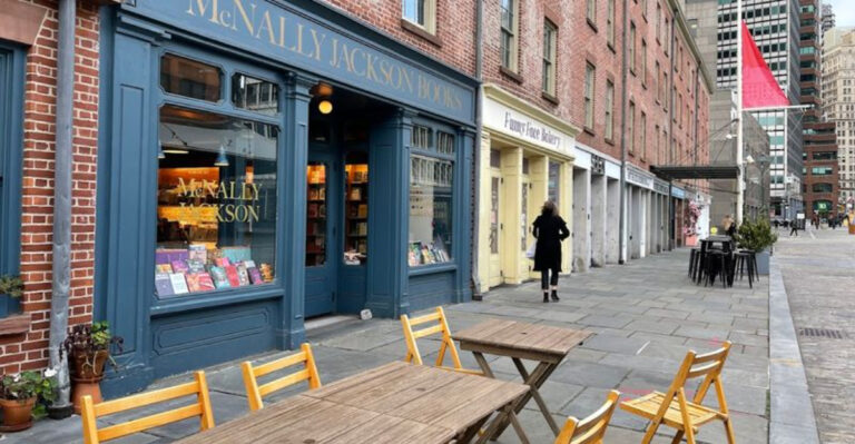 11 Massive New York Bookstores Where You’ll Lose Track of Time