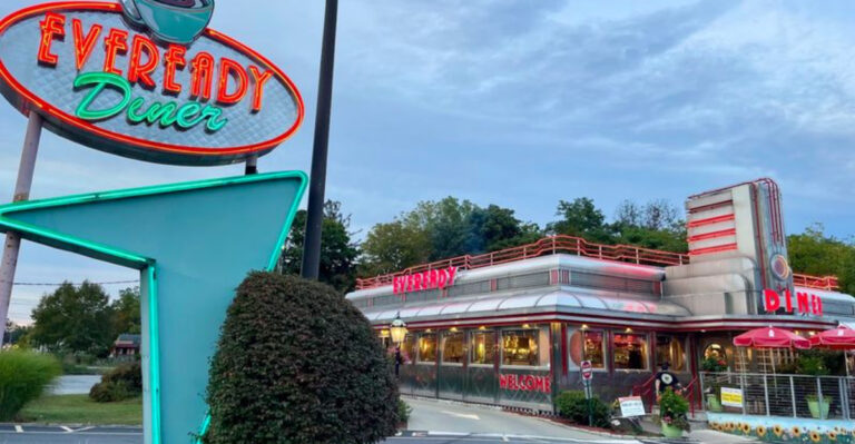 11 New York Diners Famous for Massive Portions and Comfort Food Classics