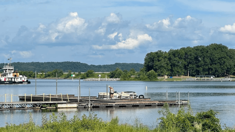 12 Peaceful Tennessee Escapes Where Everything Feels More Relaxed