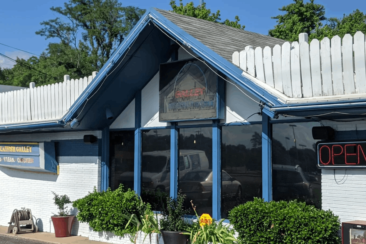 12 Tennessee Roadside Joints That Look Sketchy but Serve Legendary Eats