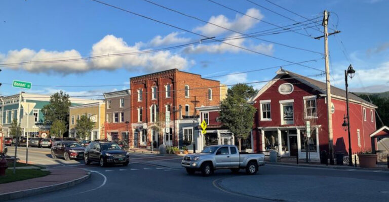 12 Charming Vermont Towns Where Life Moves at the Perfect Pace