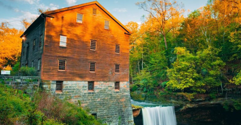 13 Ohio Parks With Peaceful Creeks, Scenic Views, And Easy Summer Wandering