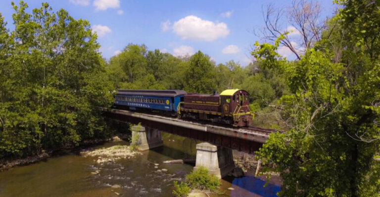 13 Scenic Train Rides In Pennsylvania That Feel Almost Unreal