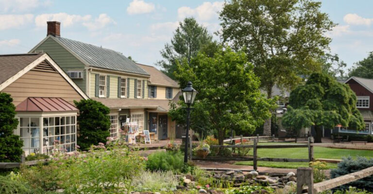 13 Spooky Pennsylvania Retreats With Haunted Histories