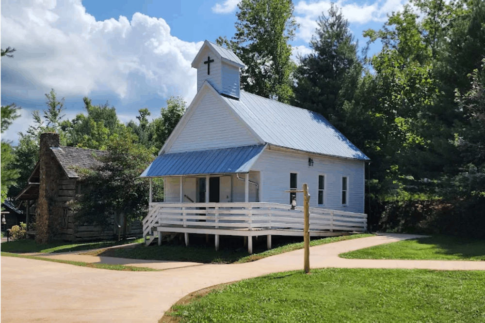 14 Charming Small Towns In Tennessee Where Everyone Feels Like Family