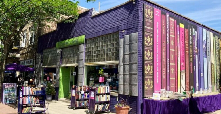 14 Massive Ohio Bookstores Where Bookworms Feel Like Kids In A Candy Store