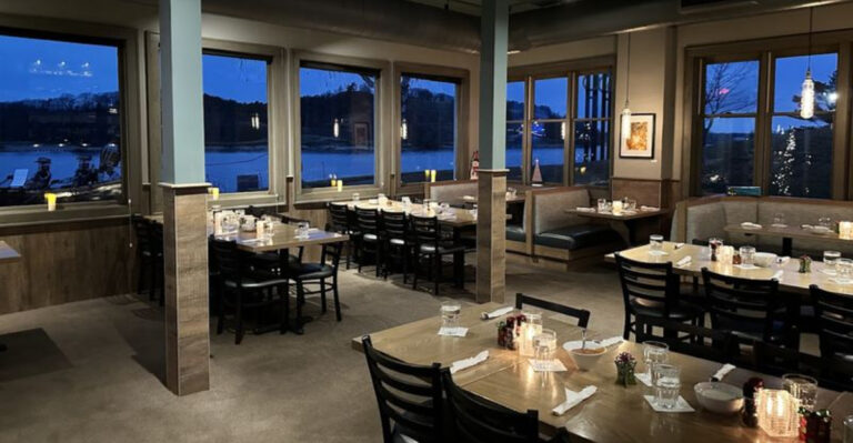 14 Michigan Waterfront Restaurants That Belong On Your 2026 Food List
