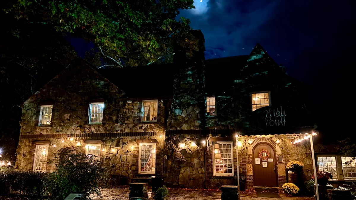15 Tennessee Restaurants Outside Nashville That Are Totally Worth the Drive