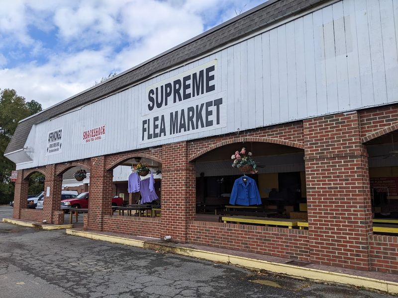 Supreme Flea Market (Richmond)